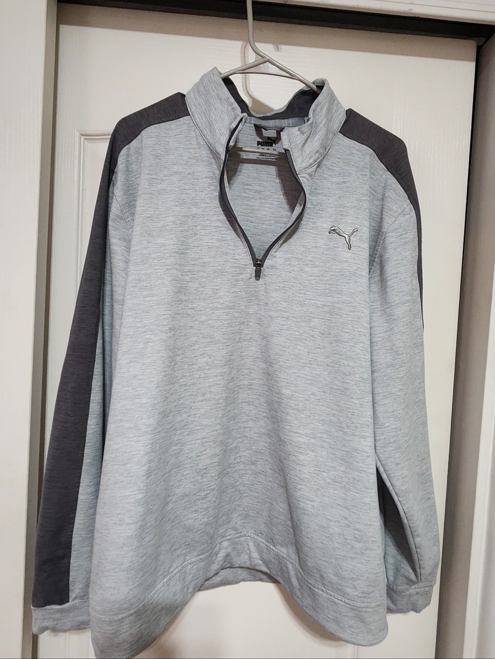 Puma Men’s Light Gray Quarter-Zip Pullover Sweatshirt
